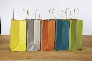 Tips To Select the Right Retail Bags for Your Business